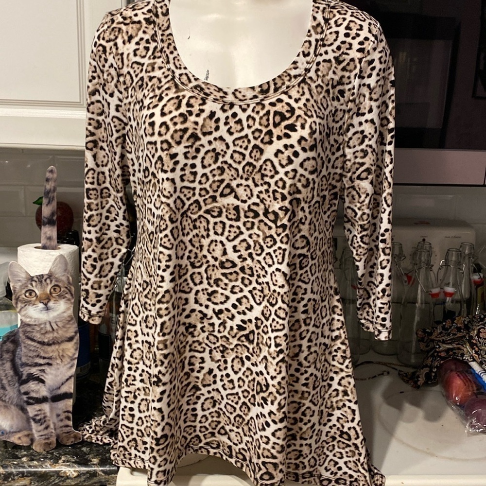 B womens Chaus casual stretch animal print 3/4 sleeve regular size top XL